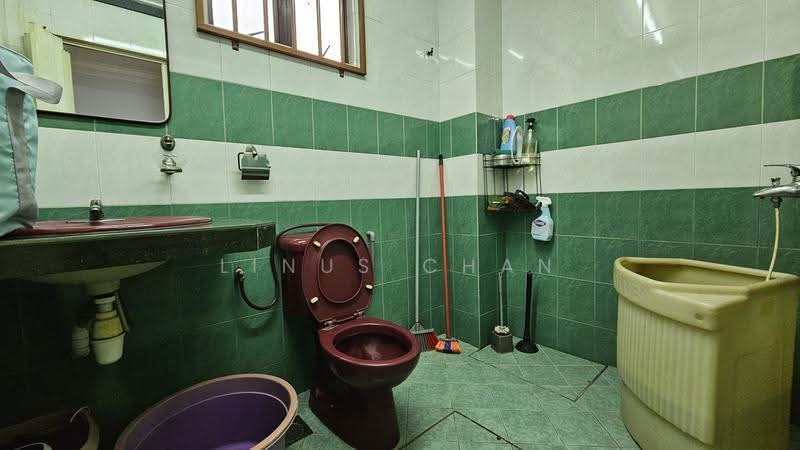 Rumah Teres 2-Tingkat untuk Dijual di Kepong (Kuala Lumpur) - Linus Chan - Bathroom - PropertyGuru.com.my