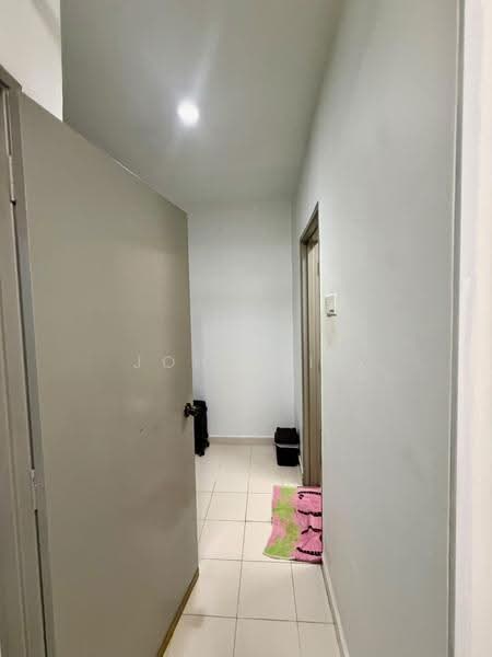 Townhouse for Sale in Johor Bahru (Johor) - John Sia - Corridor - PropertyGuru.com.my