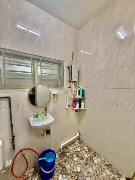 Townhouse for Sale in Johor Bahru (Johor) - John Sia - Bathroom - PropertyGuru.com.my