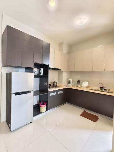 Kondominium untuk Dijual di Royal Strand @ Country Garden Danga Bay - Ken Chai - Kitchen - PropertyGuru.com.my