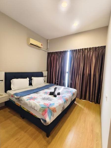 Kondominium untuk Dijual di Royal Strand @ Country Garden Danga Bay - Ken Chai - Bedroom - PropertyGuru.com.my