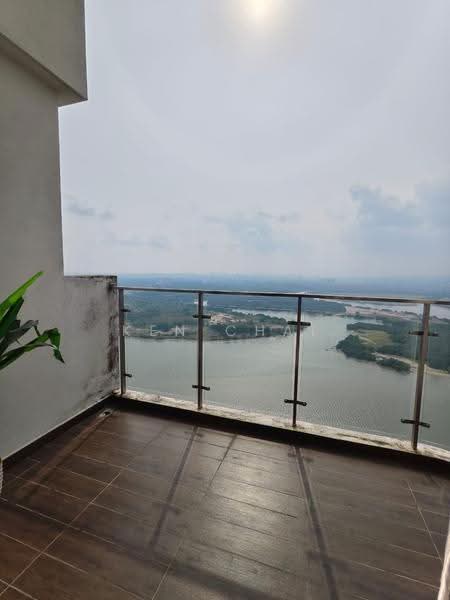 Kondominium untuk Dijual di Royal Strand @ Country Garden Danga Bay - Ken Chai - Balcony - PropertyGuru.com.my