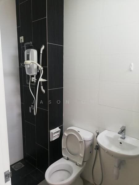 Service Residence for Sale at Seasons Garden Residences - Jason Ong - Bathroom - PropertyGuru.com.my