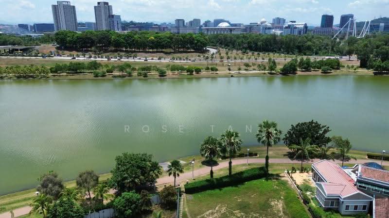 Bungalow House untuk Dijual di Perdana Lakeview East (Cyberjaya) - Rose Tan - Exterior - PropertyGuru.com.my
