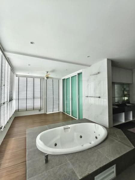 Condominium for Rent at One Tanjong Condominium - Gan Chun Kai - Bathroom - PropertyGuru.com.my