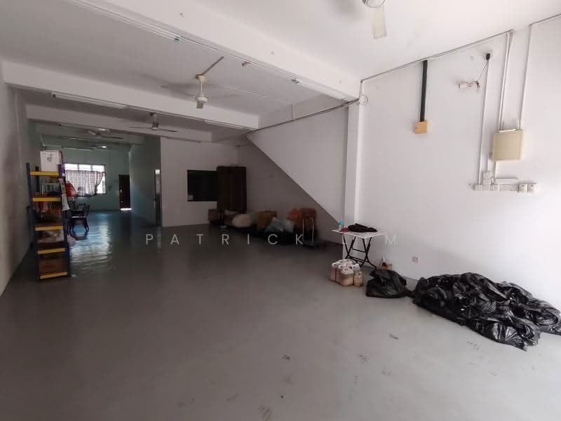 Shop for Rent in Taman Angkasa Nuri (Durian Tunggal) - Patrick Lim - Interior - PropertyGuru.com.my