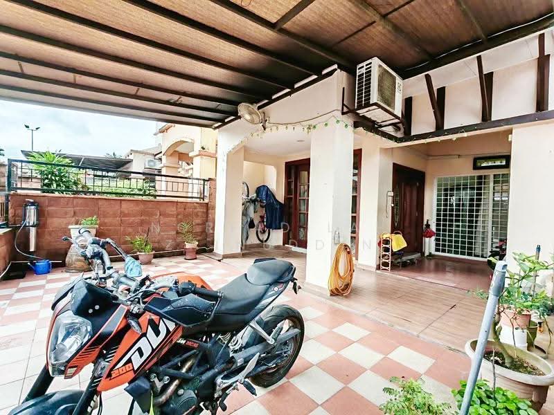 Rumah Teres 2-Tingkat untuk Dijual di Bukit Jelutong (Shah Alam) - NORFADILAH ZAINUDDIN - Exterior - PropertyGuru.com.my