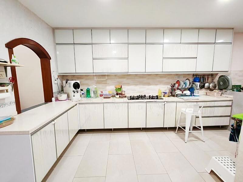 Rumah Teres 2-Tingkat untuk Dijual di Bukit Jelutong (Shah Alam) - NORFADILAH ZAINUDDIN - Kitchen - PropertyGuru.com.my