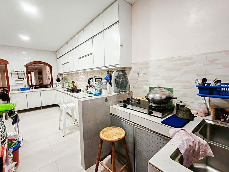 Rumah Teres 2-Tingkat untuk Dijual di Bukit Jelutong (Shah Alam) - NORFADILAH ZAINUDDIN - Kitchen - PropertyGuru.com.my