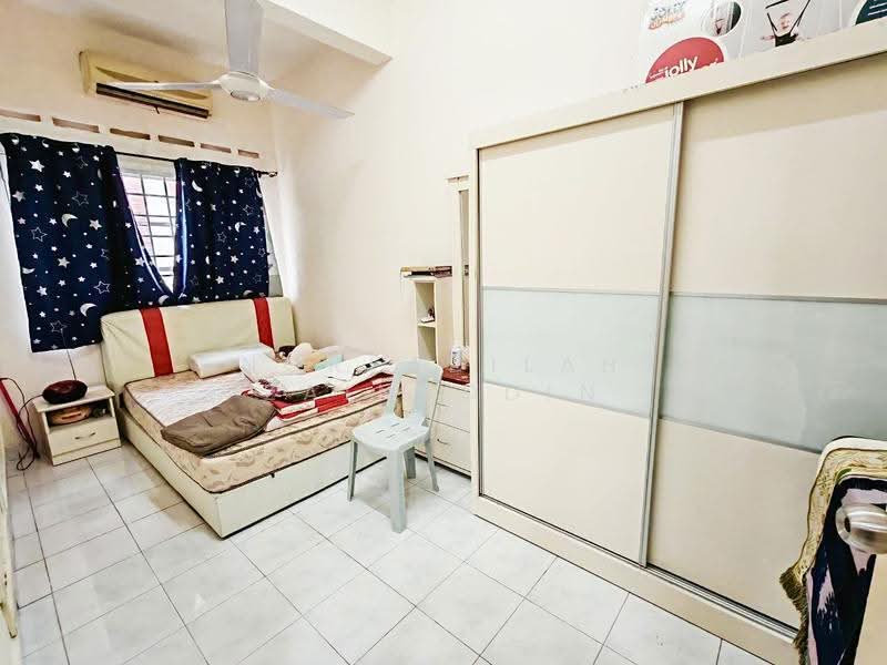 Rumah Teres 2-Tingkat untuk Dijual di Bukit Jelutong (Shah Alam) - NORFADILAH ZAINUDDIN - Bedroom - PropertyGuru.com.my