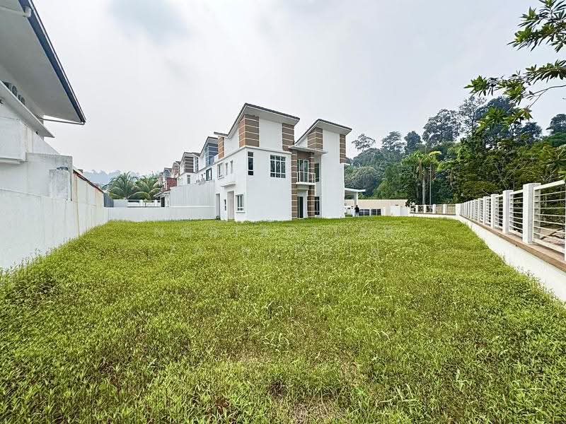 Semi-Detached House for Sale in Seksyen U10 (Shah Alam) - NORFADILAH ZAINUDDIN - Exterior - PropertyGuru.com.my