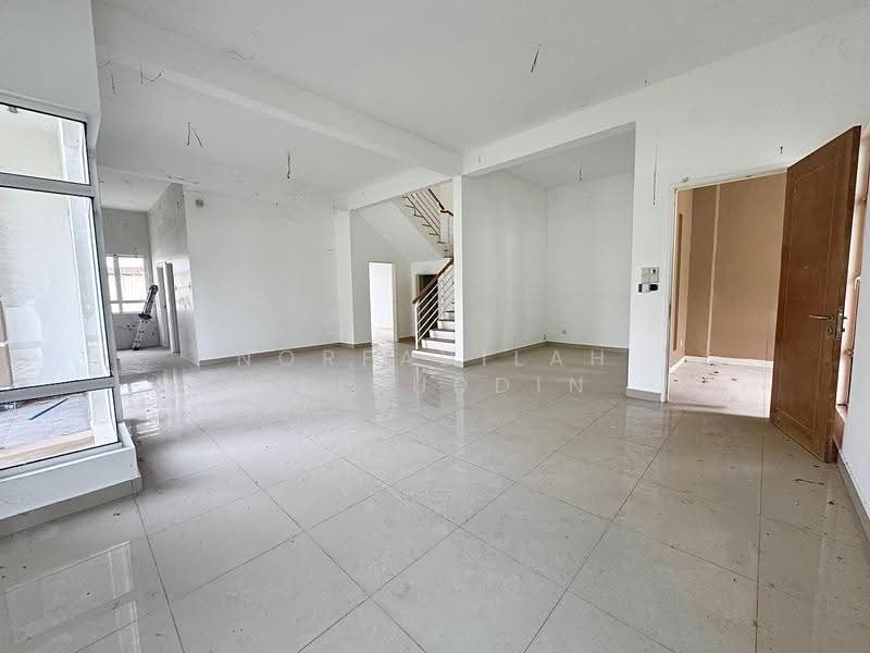 Semi-Detached House for Sale in Seksyen U10 (Shah Alam) - NORFADILAH ZAINUDDIN - Living Room - PropertyGuru.com.my