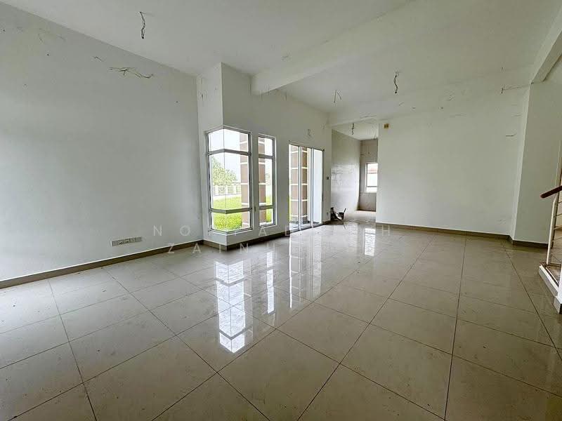 Semi-Detached House for Sale in Seksyen U10 (Shah Alam) - NORFADILAH ZAINUDDIN - Living Room - PropertyGuru.com.my