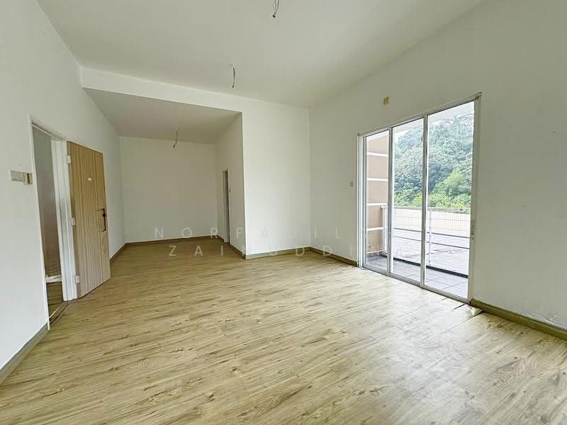 Semi-Detached House for Sale in Seksyen U10 (Shah Alam) - NORFADILAH ZAINUDDIN - Living Room - PropertyGuru.com.my