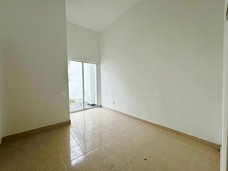 Semi-Detached House for Sale in Seksyen U10 (Shah Alam) - NORFADILAH ZAINUDDIN - Interior - PropertyGuru.com.my