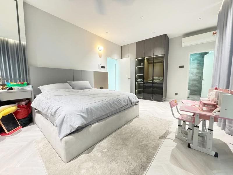 Bungalow House untuk Dijual di Taman Selayang Indah (Butterworth) - Vyinnes Ang - Bedroom - PropertyGuru.com.my