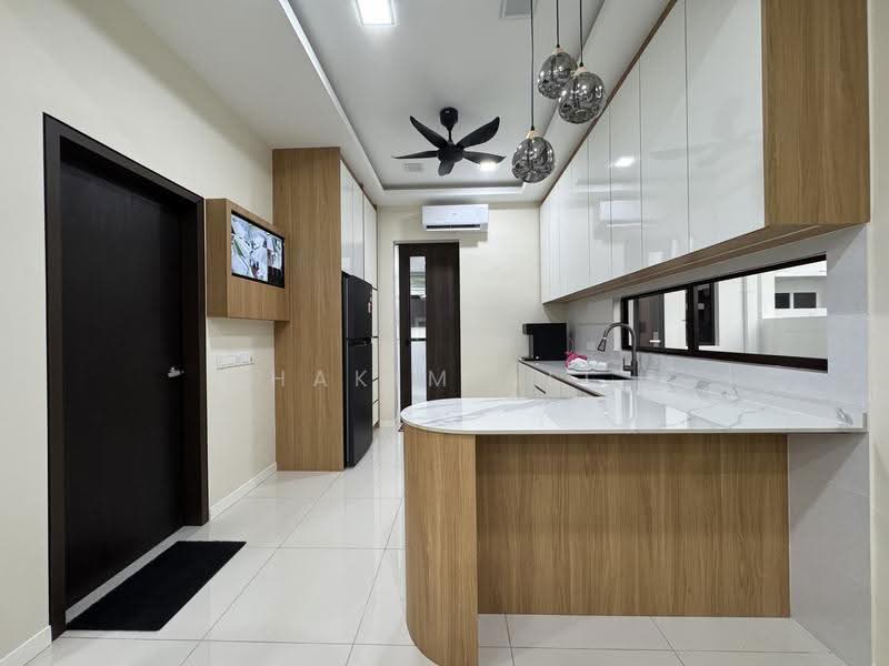 2-storey Terraced House for Rent in Sepang (Selangor) - Hakim Ali - Kitchen - PropertyGuru.com.my