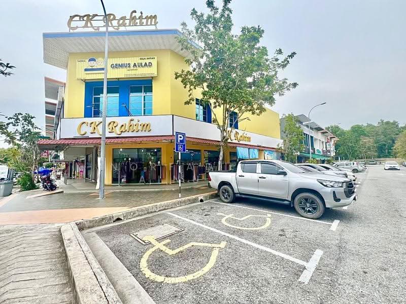 Shop for Sale in Nilai Impian (Nilai) - NORFADILAH ZAINUDDIN - Exterior - PropertyGuru.com.my