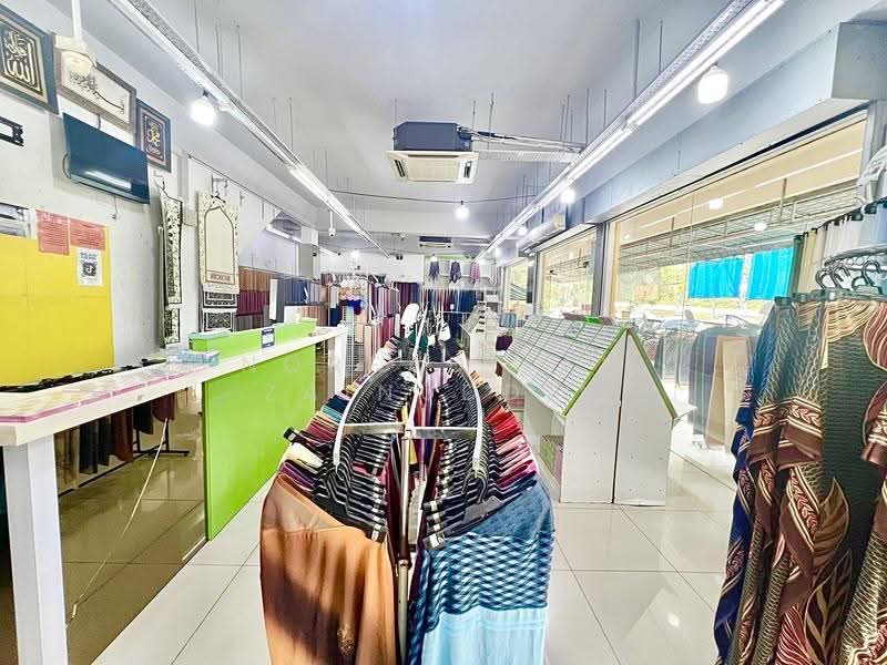 Shop for Sale in Nilai Impian (Nilai) - NORFADILAH ZAINUDDIN - Interior - PropertyGuru.com.my