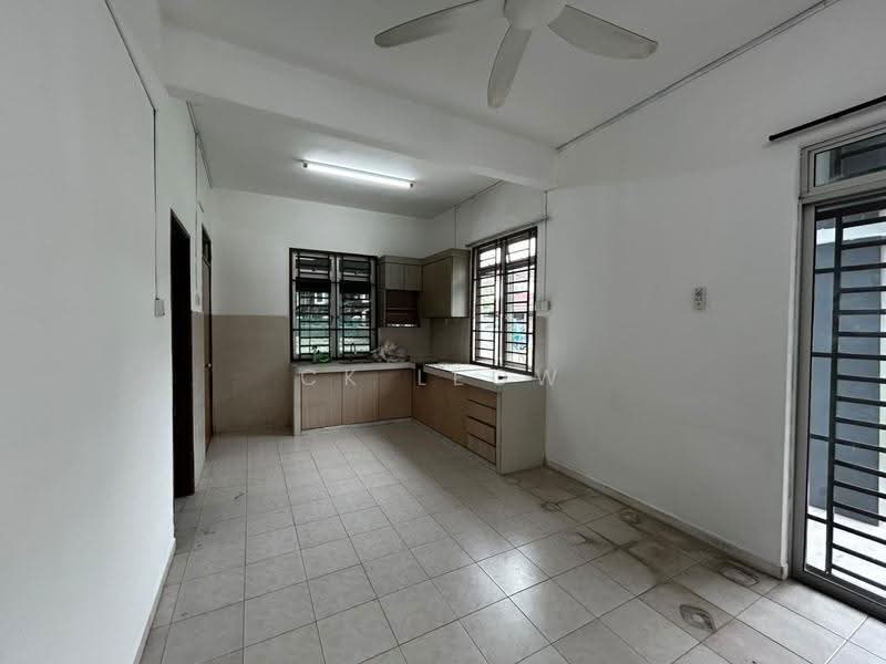 2-storey Terraced House for Rent in Taman Desa Tebrau (Tebrau) - Ck Leow - Kitchen - PropertyGuru.com.my