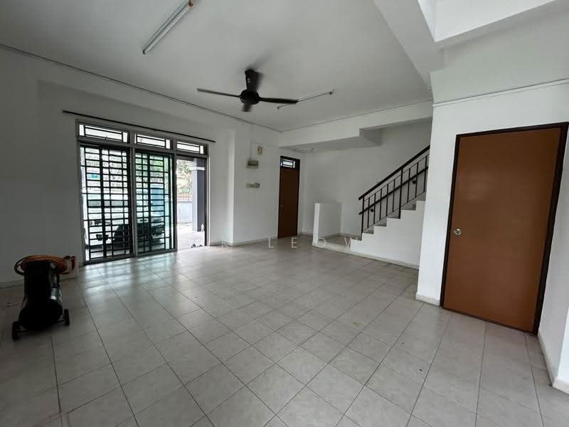 2-storey Terraced House for Rent in Taman Desa Tebrau (Tebrau) - Ck Leow - Living Room - PropertyGuru.com.my