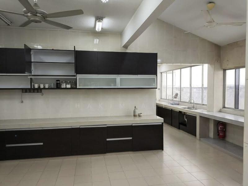 Bungalow House for Sale in Taman Tun Dr. Ismail (Kuala Lumpur) - Hakim Ali - Kitchen - PropertyGuru.com.my