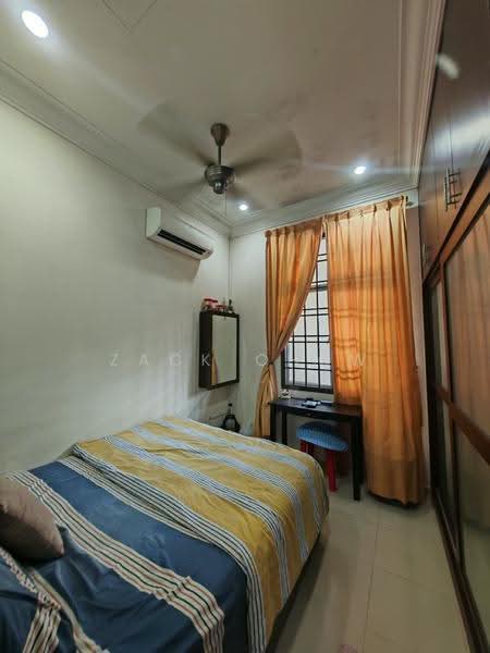 1-storey Terraced House for Sale in Johor Bahru (Johor Bahru) - Zack Chow - Bedroom - PropertyGuru.com.my