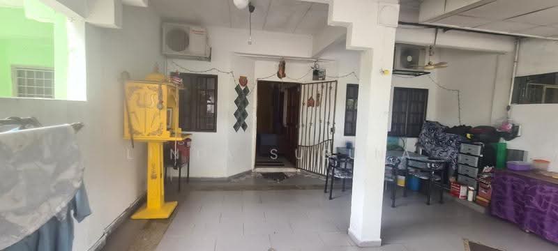 1-storey Terraced House for Sale in Taman Alam Megah (Shah Alam) - Linda Suguna - Entrance - PropertyGuru.com.my