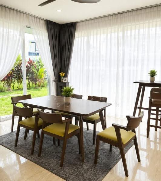 Rumah Berkembar untuk Dijual di East Ledang (Iskandar Puteri (Nusajaya)) - Vinesh Susendran - Dining Room - PropertyGuru.com.my
