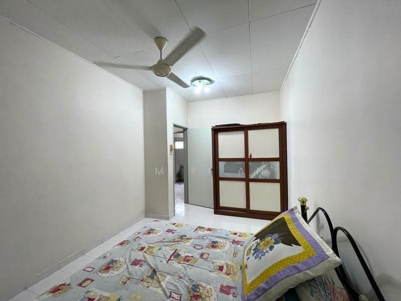 2-storey Terraced House for Sale in Bayan Baru (Bayan Baru) - Lim Yi An - Bedroom - PropertyGuru.com.my