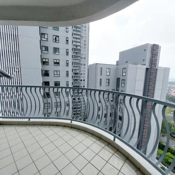 Condominium for Rent at Jasmine Towers - Geo . - Balcony - PropertyGuru.com.my