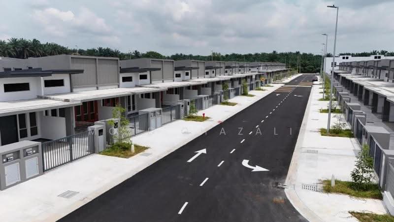 Terraced House for Sale in Dengkil (Selangor) - Mohd Ghazali - Exterior - PropertyGuru.com.my