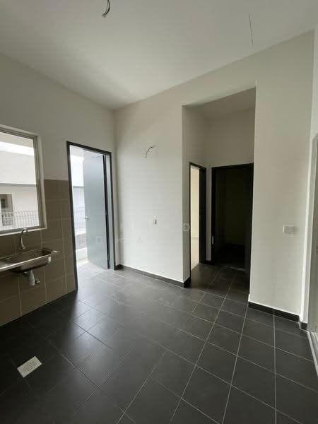Terraced House for Sale in Dengkil (Selangor) - Mohd Ghazali - Kitchen - PropertyGuru.com.my