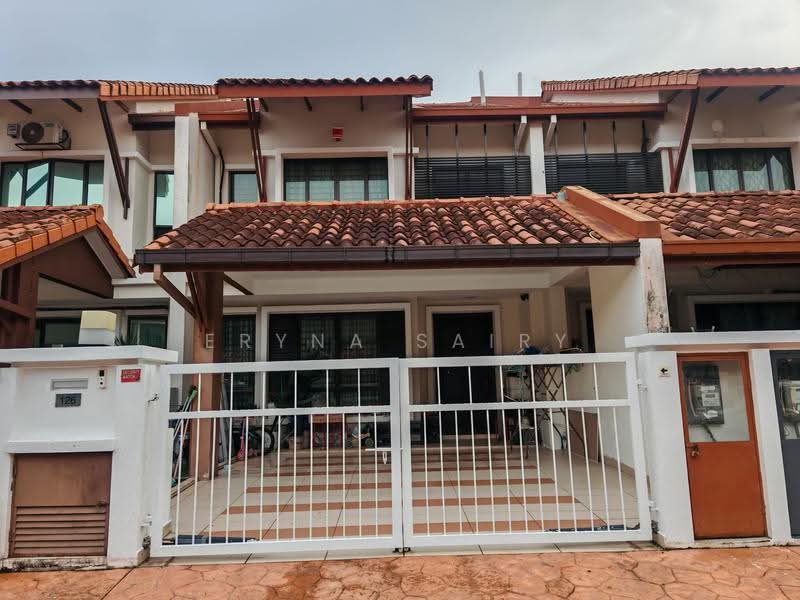 2-storey Terraced House for Sale in Alam Sari (Bangi) - Eryna Sairy - Exterior - PropertyGuru.com.my