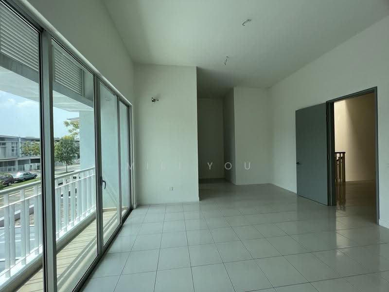 2-storey Terraced House for Rent in Bandar Saujana Putra (Tanjong Duabelas) - Miki You - Balcony - PropertyGuru.com.my