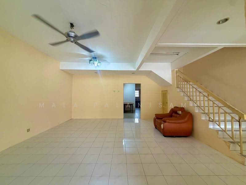 Rumah Teres 2-Tingkat untuk Dijual di Bandar Bukit Tinggi (Klang) - Mala Palanisamy - Living Room - PropertyGuru.com.my