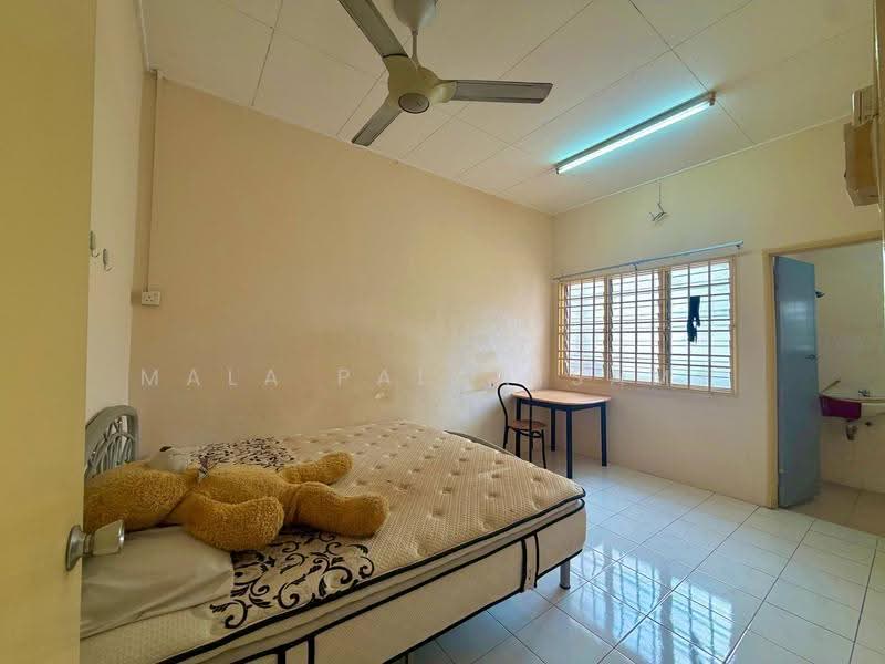 Rumah Teres 2-Tingkat untuk Dijual di Bandar Bukit Tinggi (Klang) - Mala Palanisamy - Bedroom - PropertyGuru.com.my