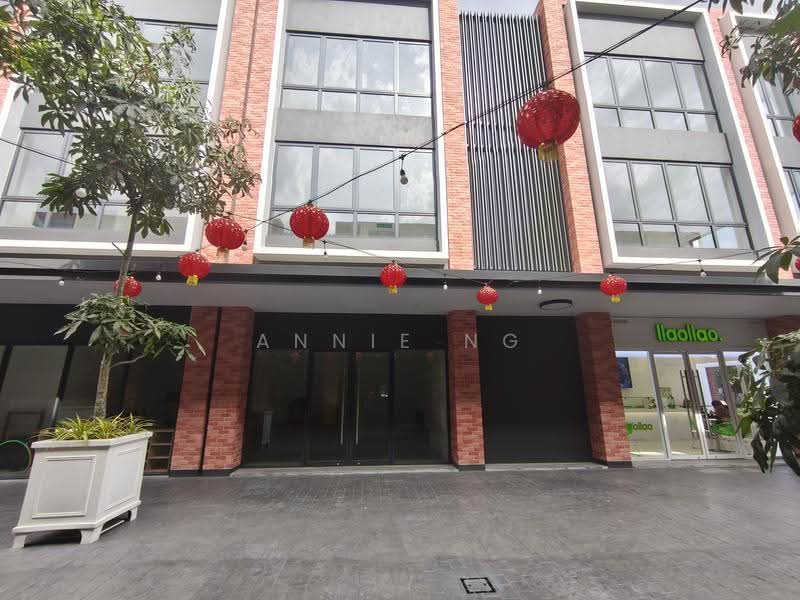 Shop for Sale in Bandar Gamuda Gardens (Rawang) - Annie Ng - Exterior - PropertyGuru.com.my