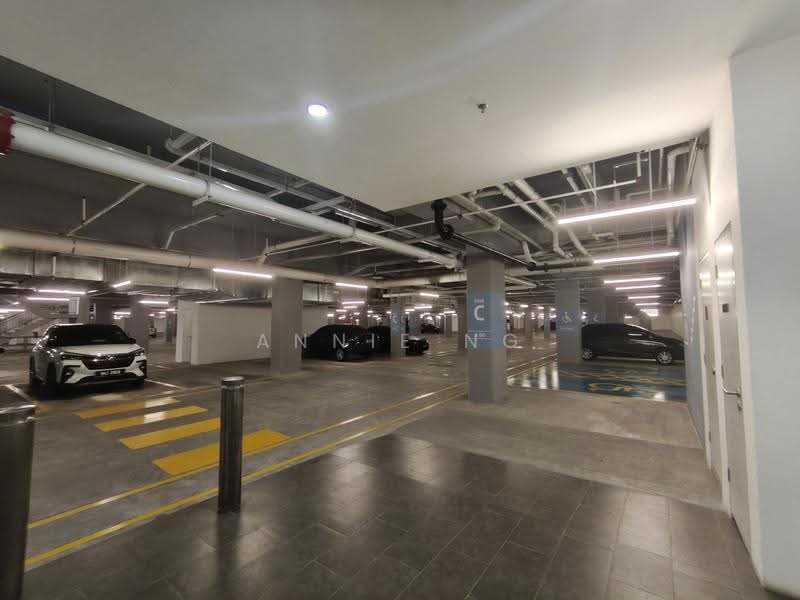 Shop for Sale in Bandar Gamuda Gardens (Rawang) - Annie Ng - Car Park - PropertyGuru.com.my