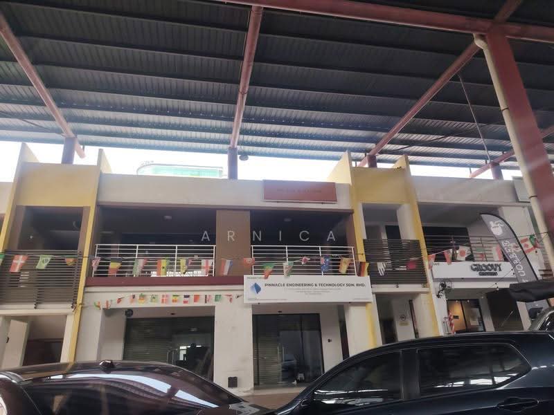 Shop / Office for Sale in Bandar Putra Permai (Seri Kembangan) - Arnica Low - PropertyGuru.com.my