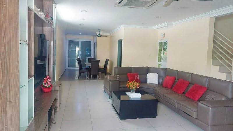 2-storey Terraced House for Sale in Bandar Tasik Puteri (Rawang) - Annie Ng - Living Room - PropertyGuru.com.my
