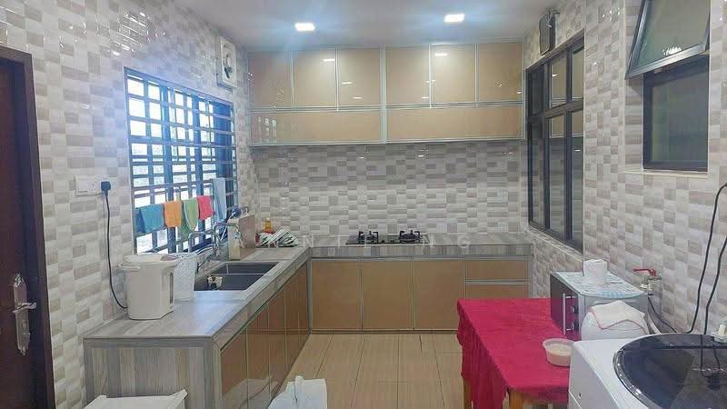 2-storey Terraced House for Sale in Bandar Tasik Puteri (Rawang) - Annie Ng - Kitchen - PropertyGuru.com.my