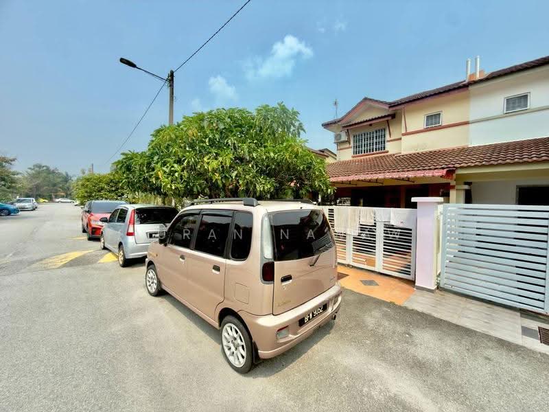 2-storey Terraced House for Sale in Jenjarom (Selangor) - Fauran Nawawi - PropertyGuru.com.my