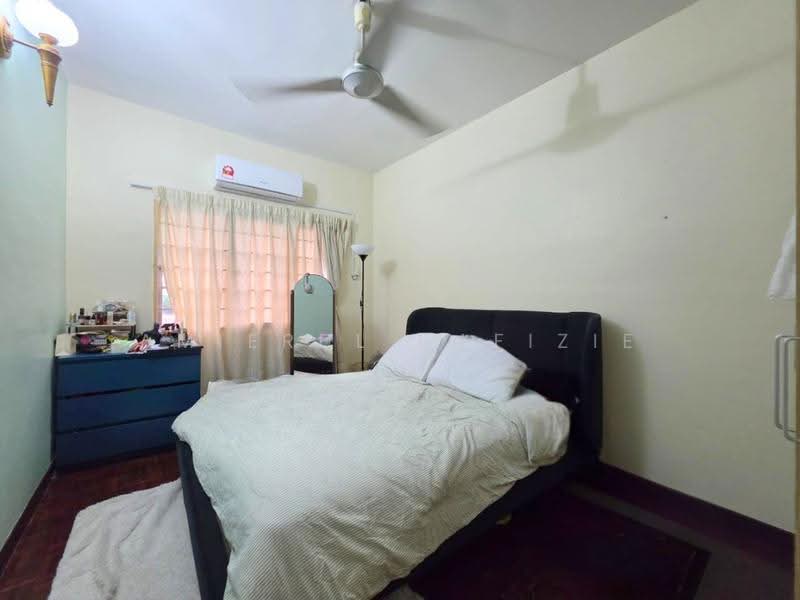 Apartment for Sale at Fairville - Amierul Hafizie - Bedroom - PropertyGuru.com.my