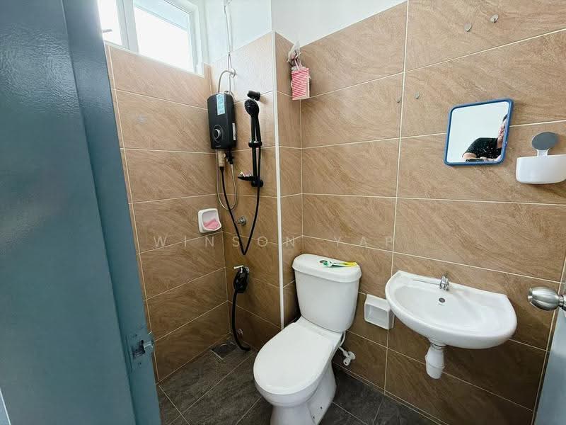 Terraced House for Rent in Bandar Dato Onn (Tebrau) - Winson Yap - Bathroom - PropertyGuru.com.my