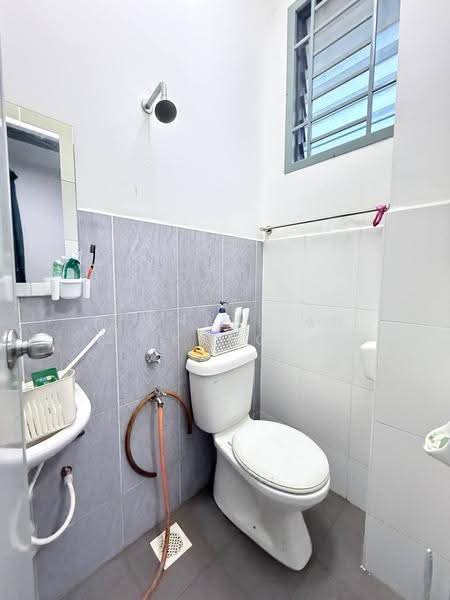 Rumah Teres untuk Dijual di Taman Mutiara Rini (Skudai) - Michael Ah Kang - Bathroom - PropertyGuru.com.my