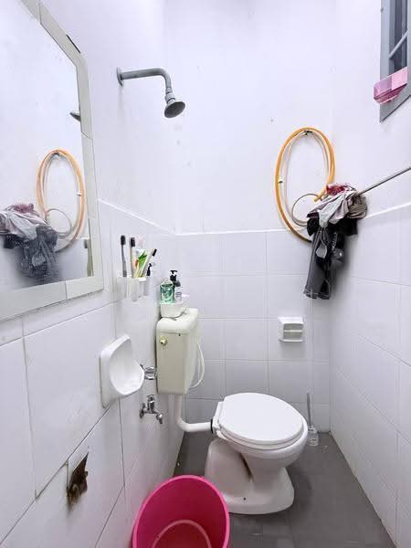 Rumah Teres untuk Dijual di Taman Mutiara Rini (Skudai) - Michael Ah Kang - Bathroom - PropertyGuru.com.my