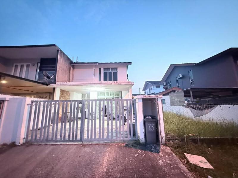 Rumah Teres untuk Dijual di Taman Mutiara Rini (Skudai) - Michael Ah Kang - Exterior - PropertyGuru.com.my