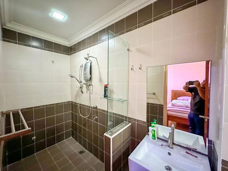Rumah Berkembar untuk Dijual di Bandar Tasik Kesuma (Beranang) - Muhd Khairulnawawi Kamaruddin - Bathroom - PropertyGuru.com.my