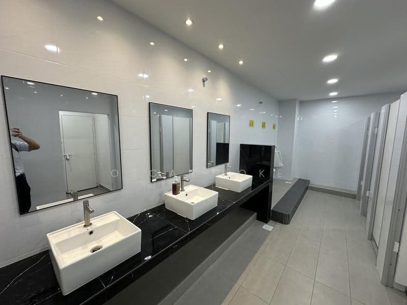 Kedai untuk Disewa di Kuala Lumpur (Kuala Lumpur) - Oscar Loke - Bathroom - PropertyGuru.com.my